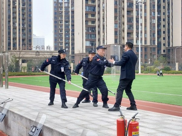 長沙紅光保安服務(wù)有限公司,長沙安保服務(wù),長沙安全服務(wù),長沙非武裝押運(yùn),勞務(wù)派遣服務(wù)