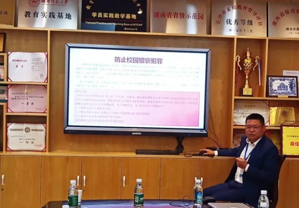 長沙紅光保安服務(wù)有限公司,長沙安保服務(wù),長沙安全服務(wù),長沙非武裝押運,勞務(wù)派遣服務(wù)
