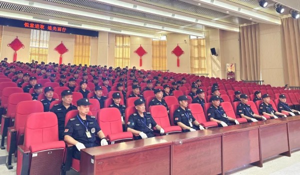 長沙紅光保安服務(wù)有限公司,長沙安保服務(wù),長沙安全服務(wù),長沙非武裝押運,勞務(wù)派遣服務(wù) 長沙紅光保安服務(wù)有限公司,長沙安保服務(wù),長沙安全服務(wù),長沙非武裝押運,勞務(wù)派遣服務(wù)