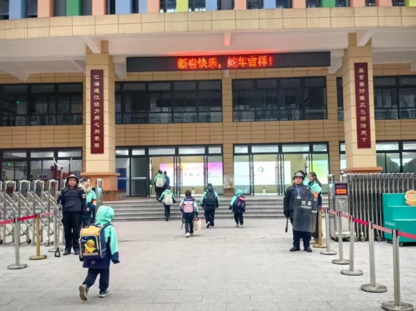 長沙紅光保安服務(wù)有限公司,長沙安保服務(wù),長沙安全服務(wù),長沙非武裝押運(yùn),勞務(wù)派遣服務(wù)