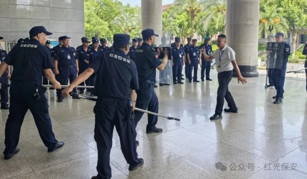 長沙紅光保安服務有限公司,長沙安保服務,長沙安全服務,長沙非武裝押運,勞務派遣服務 長沙紅光保安服務有限公司,長沙安保服務,長沙安全服務,長沙非武裝押運,勞務派遣服務