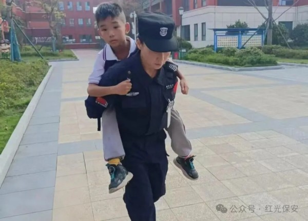 長沙紅光保安服務(wù)有限公司,長沙安保服務(wù),長沙安全服務(wù),長沙非武裝押運(yùn),勞務(wù)派遣服務(wù)